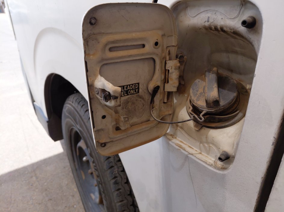 Toyota Hiace  2011 image