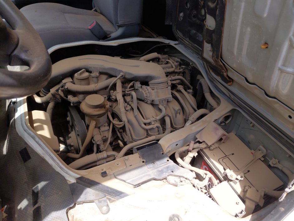 Toyota Hiace Bus  2010 image