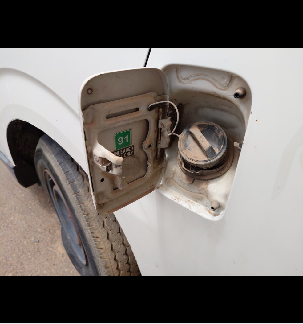 Toyota Hiace Bus  2010 image