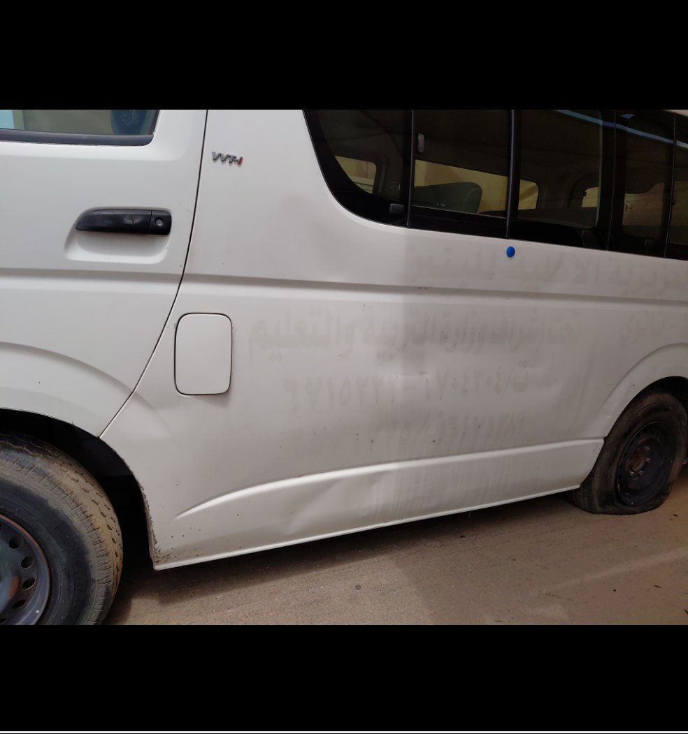 Toyota Hiace Bus  2010 image