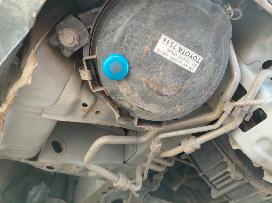 Toyota Hiace Bus  2010 image