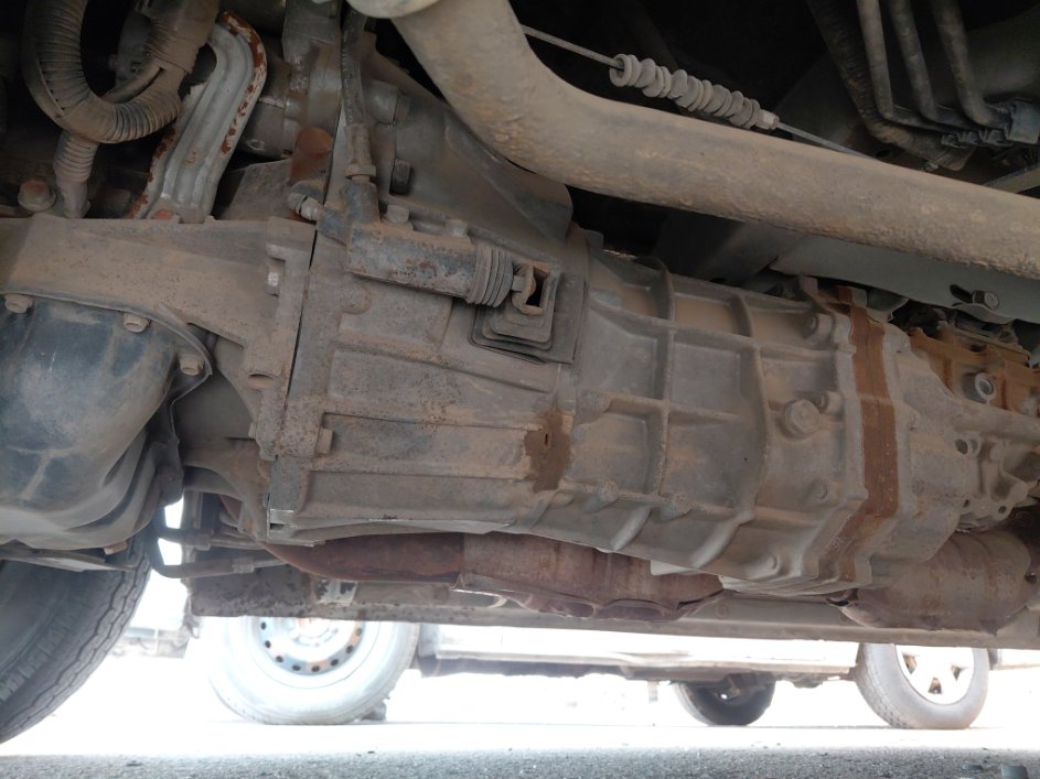 Toyota Hiace Bus  2010 image