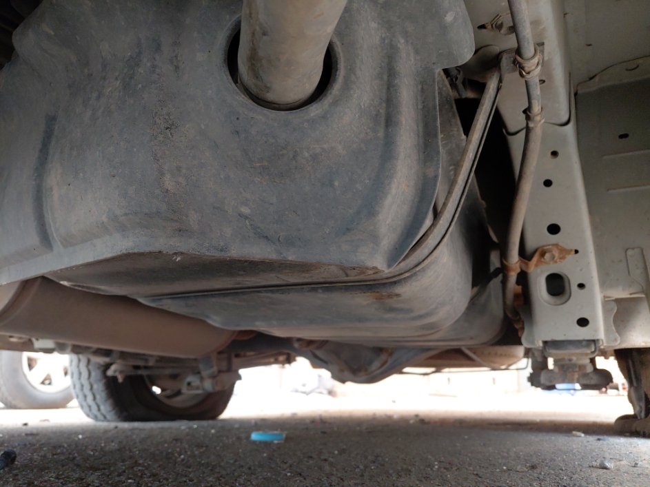 Toyota Hiace Bus  2010 image