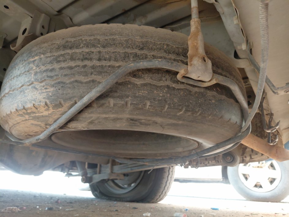 Toyota Hiace Bus  2010 image