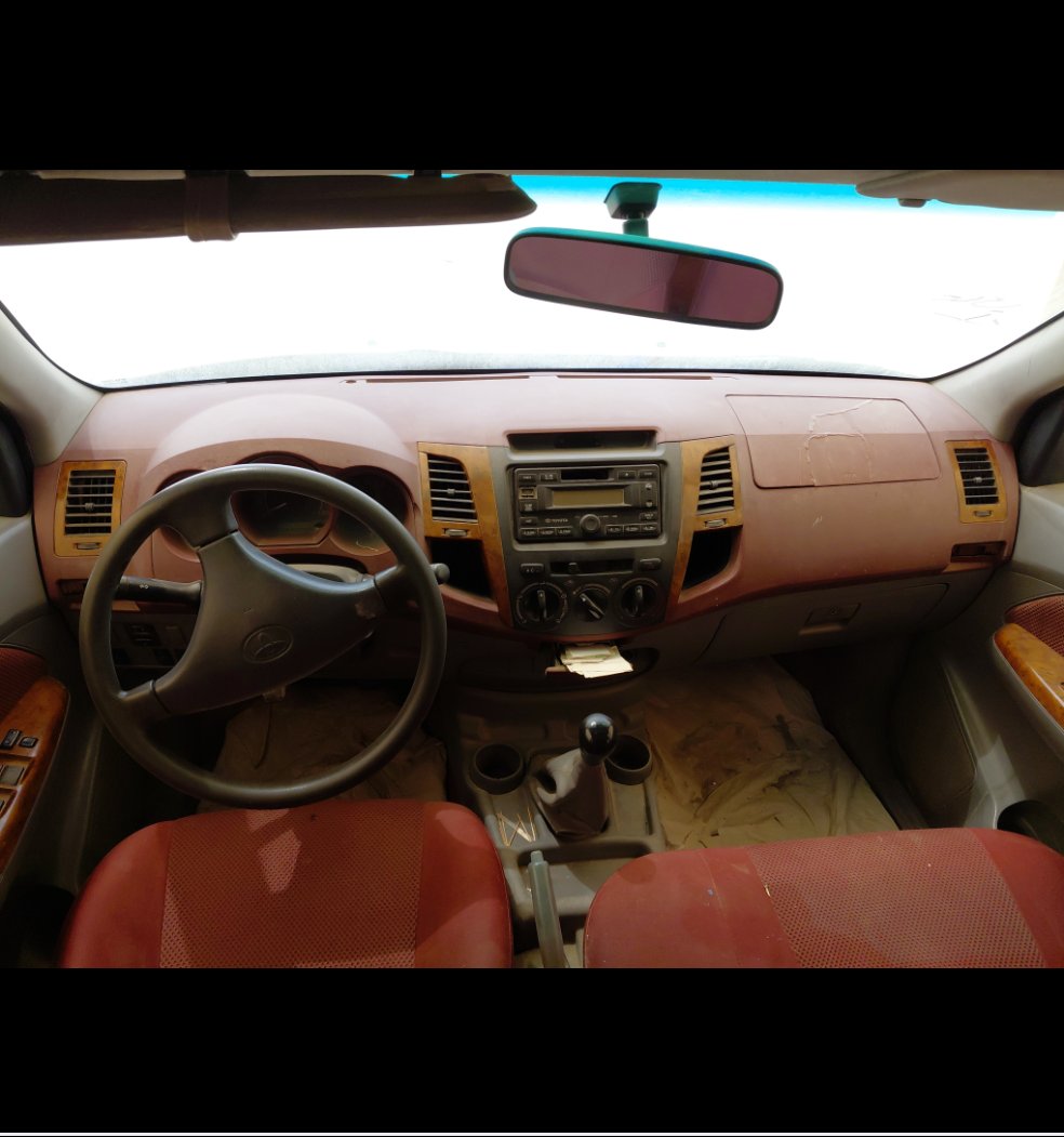 Toyota Hilux  2006 image