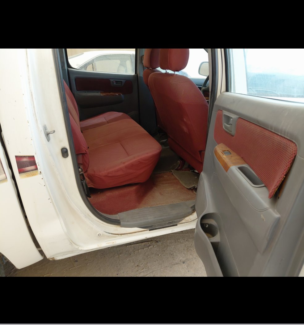 Toyota Hilux  2006 image