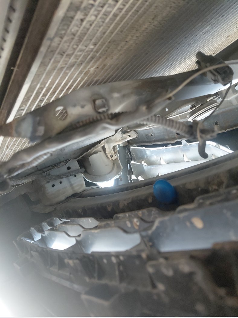 Toyota Camry  2011 image