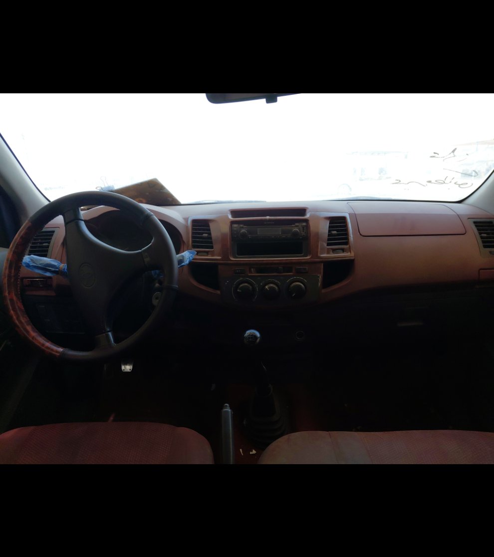 Toyota Hilux  2012 image