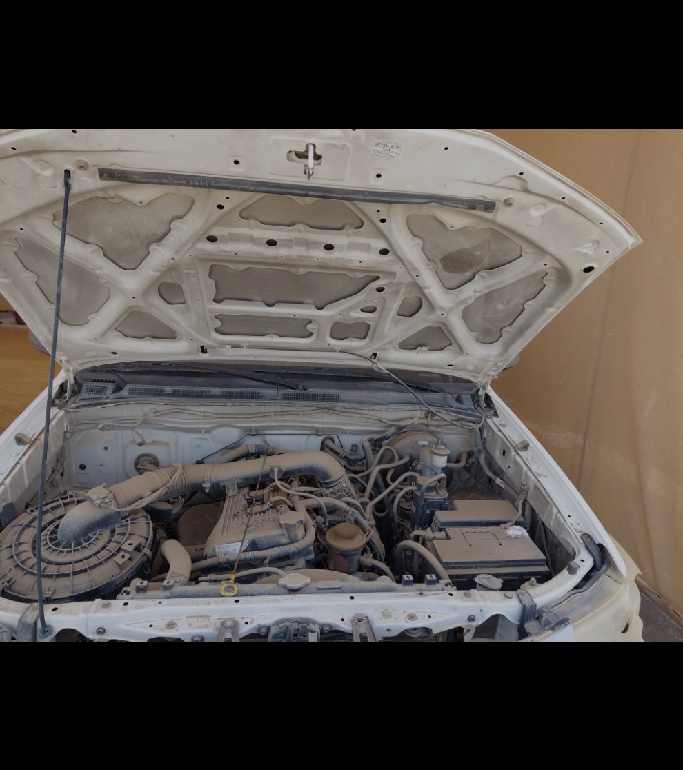 Toyota Hilux  2012 image