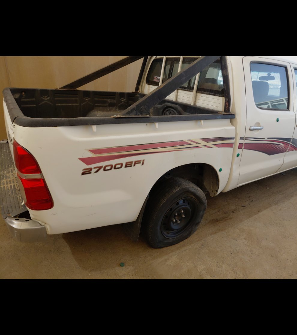 Toyota Hilux  2012 image