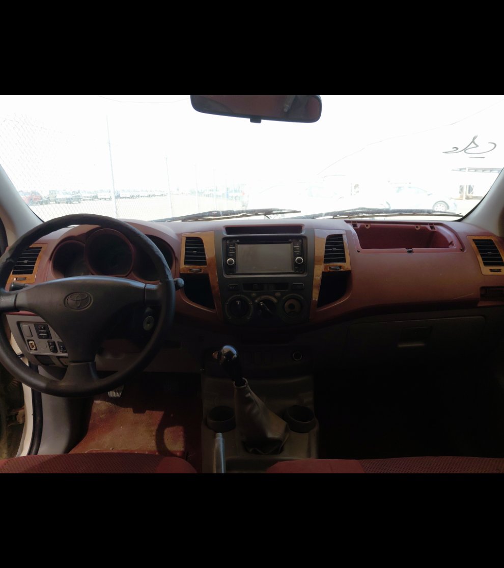 Toyota Hilux  2006 image