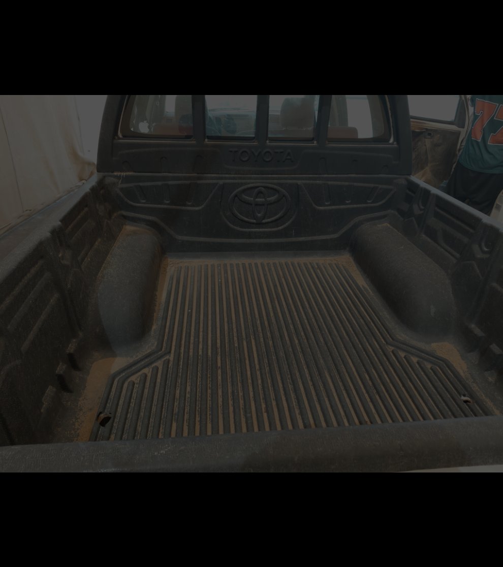 Toyota Hilux  2006 image