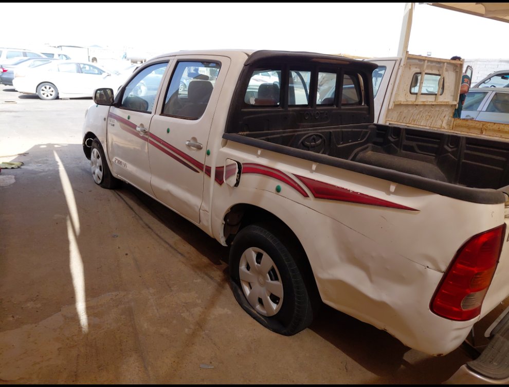 Toyota Hilux  2006 image