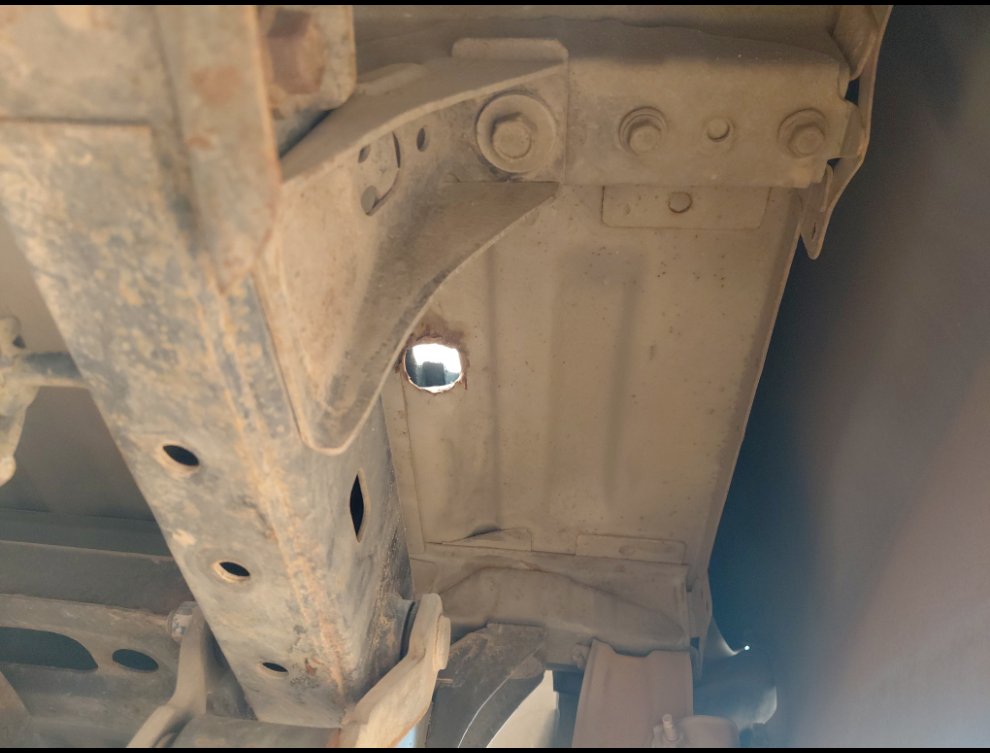 Toyota Hilux  2006 image