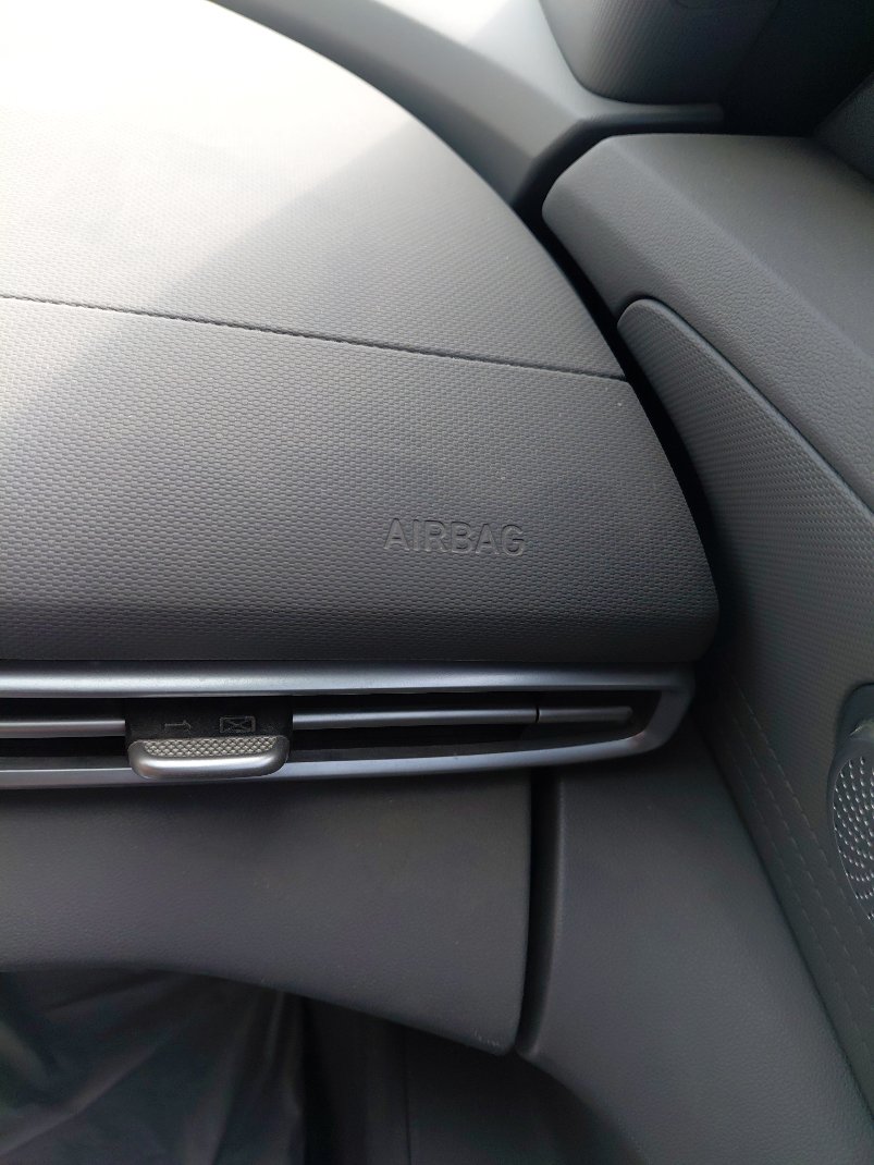 Hyundai Elantra GL 2023 image