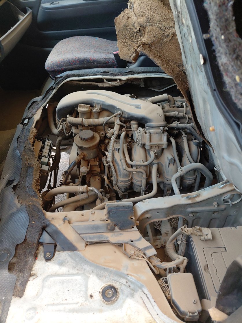 Toyota Hiace Bus  2011 image