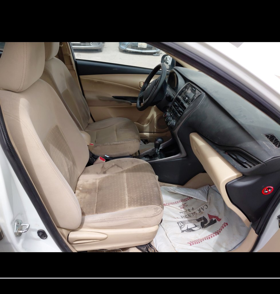 Toyota Yaris Y FLT 2021 image