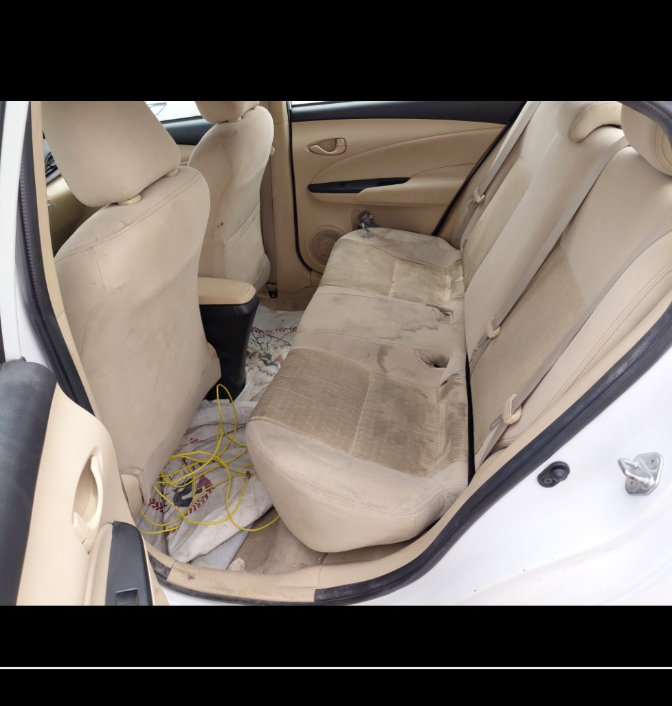 Toyota Yaris Y FLT 2021 image