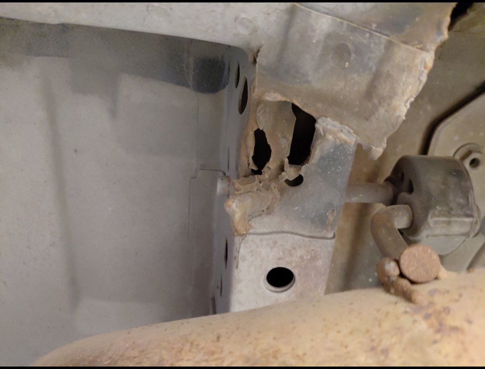 Toyota Hiace Bus  2011 image