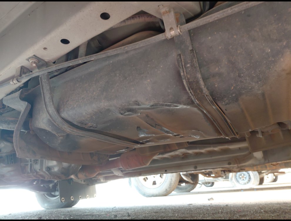 Toyota Hiace Bus  2011 image