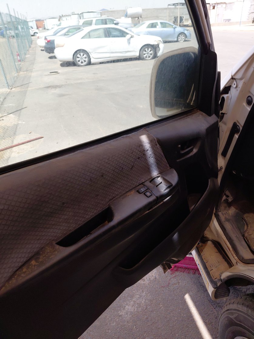 Toyota Hiace Bus  2011 image