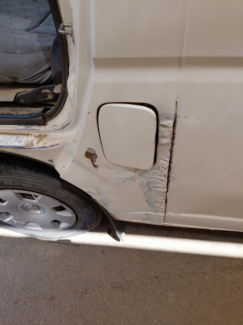 Toyota Hiace Bus  2011 image