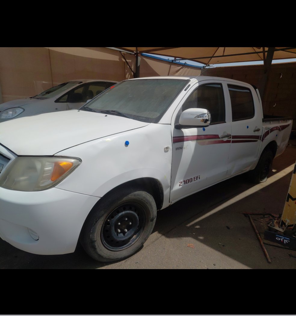 Toyota Hilux  2006 image