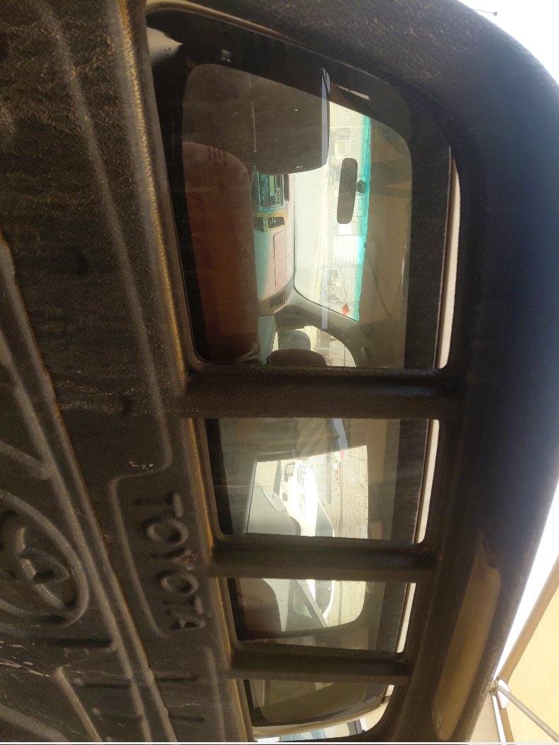 Toyota Hilux  2006 image