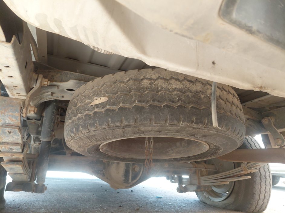 Toyota Hilux  2006 image