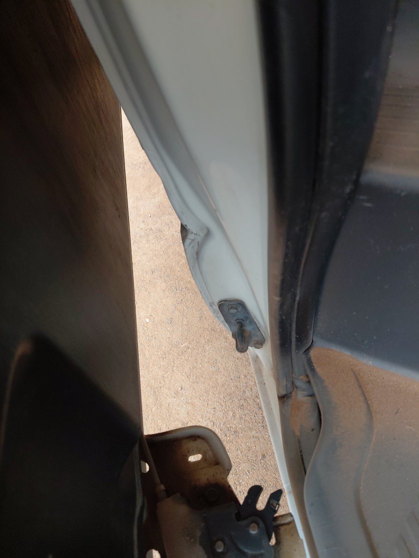 Toyota Hiace Bus  2011 image