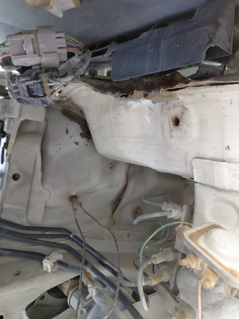 Toyota Hiace Bus  2011 image