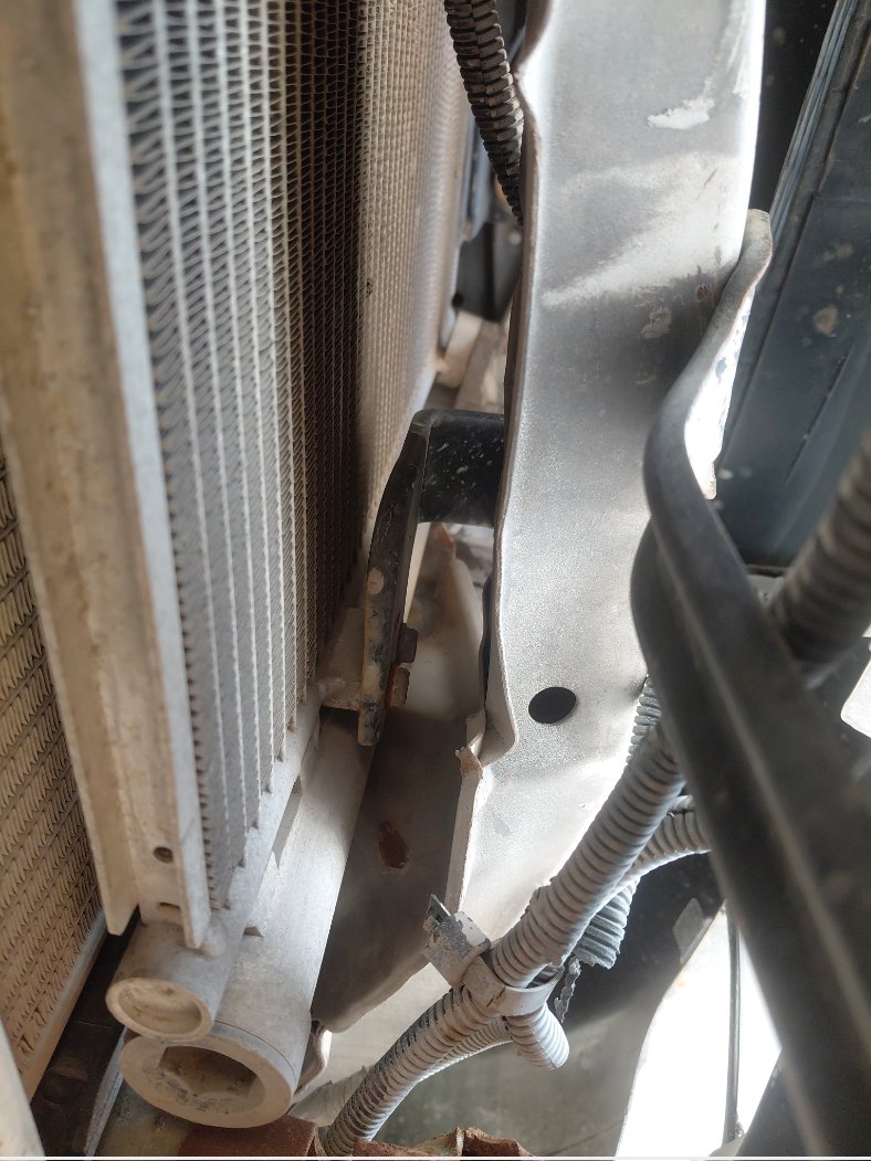 Toyota Hilux  2006 image