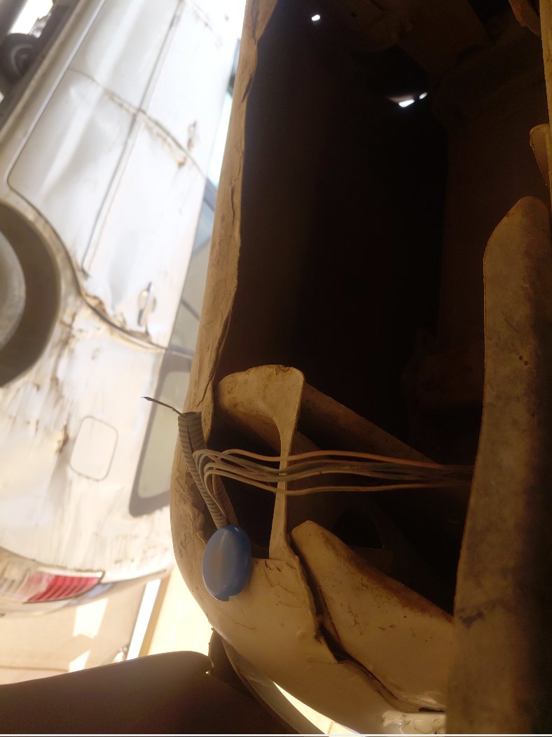 Toyota Hilux  2006 image