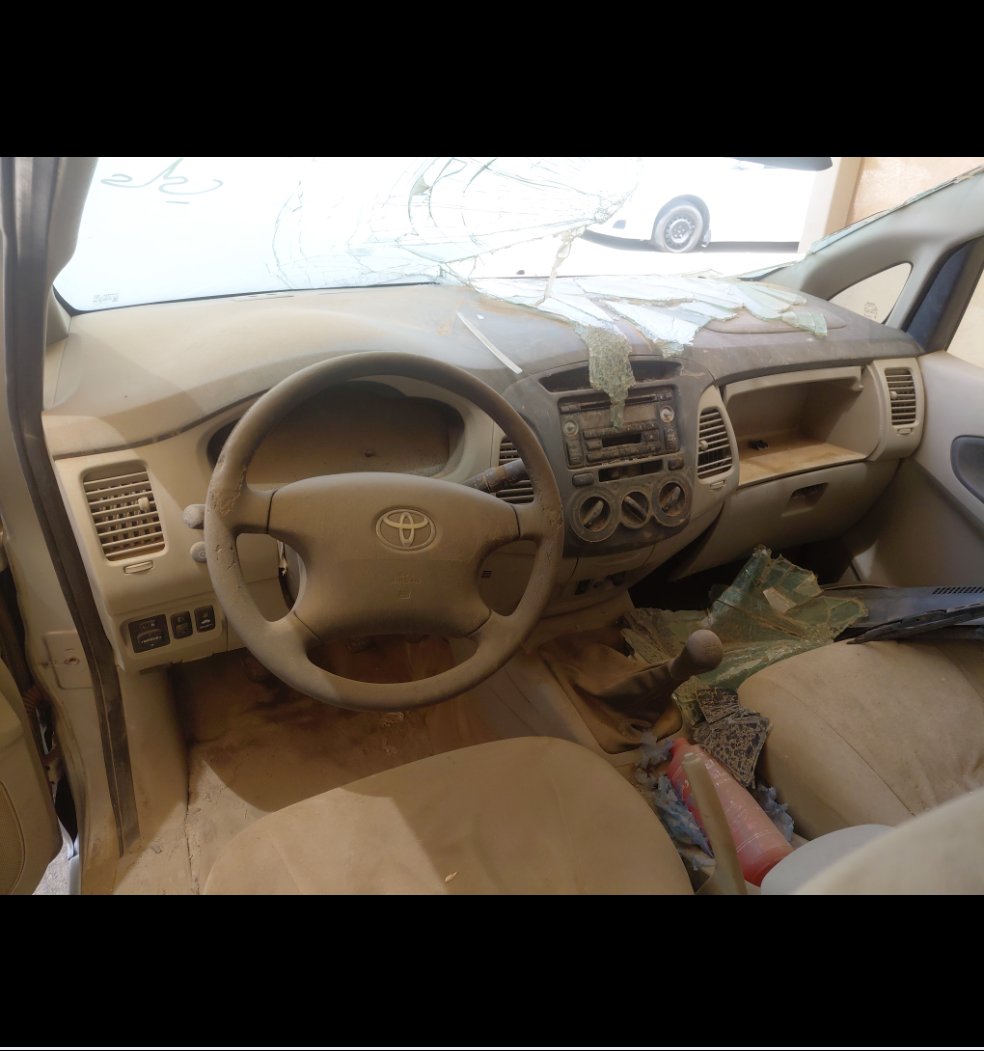 Toyota Innova  2011 image