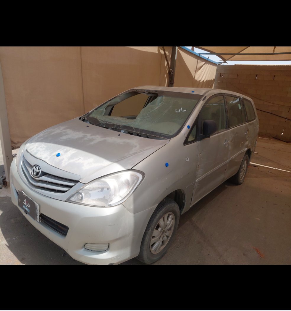 Toyota Innova  2011 image