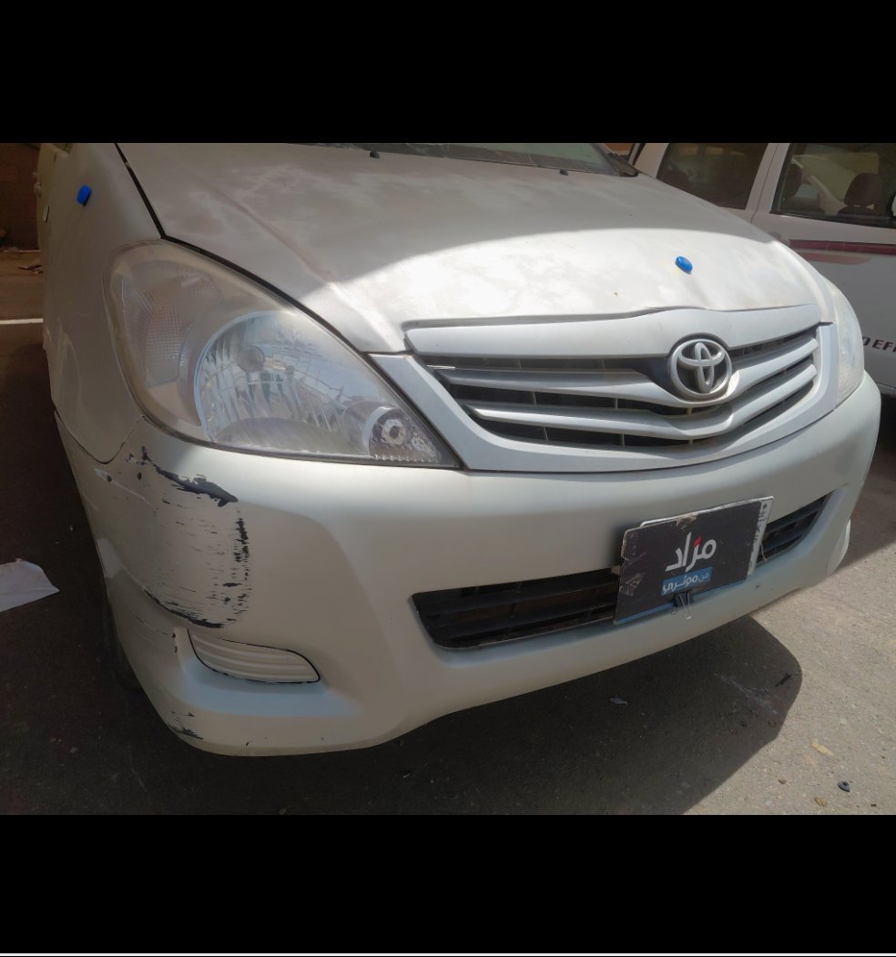 Toyota Innova  2011 image