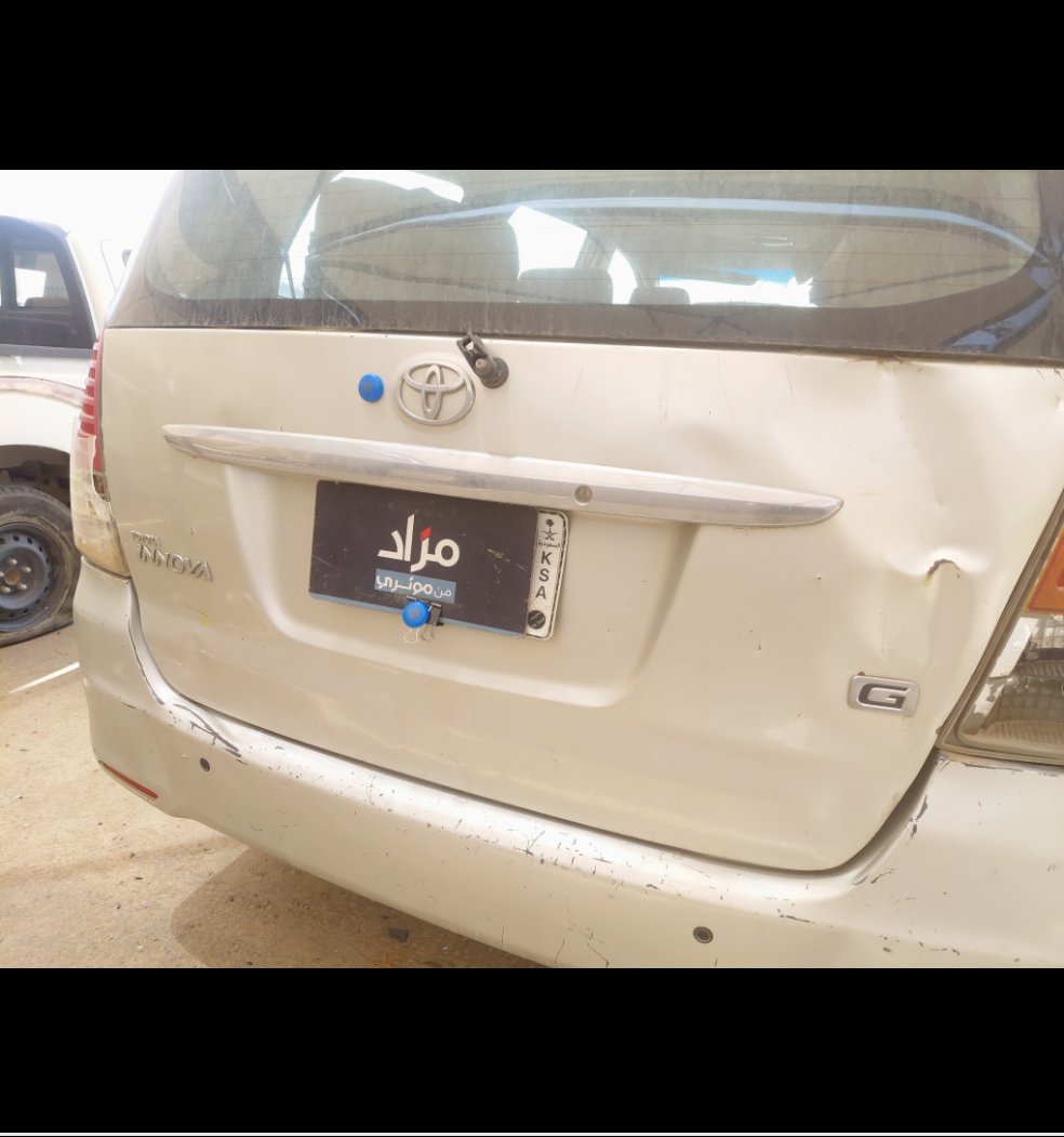 Toyota Innova  2011 image