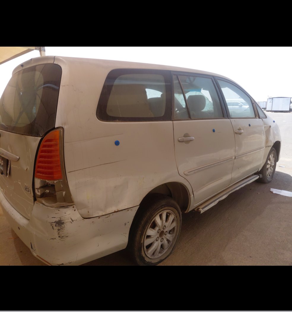 Toyota Innova  2011 image