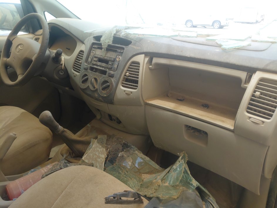 Toyota Innova  2011 image