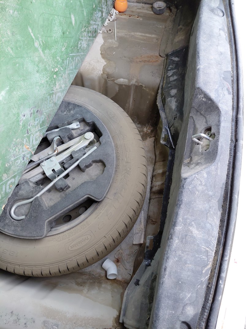 Suzuki Ciaz GLX 2024 image