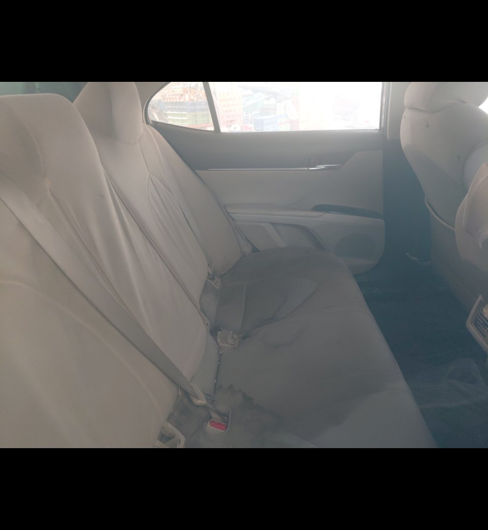 Toyota Camry LE HEV 2019 image