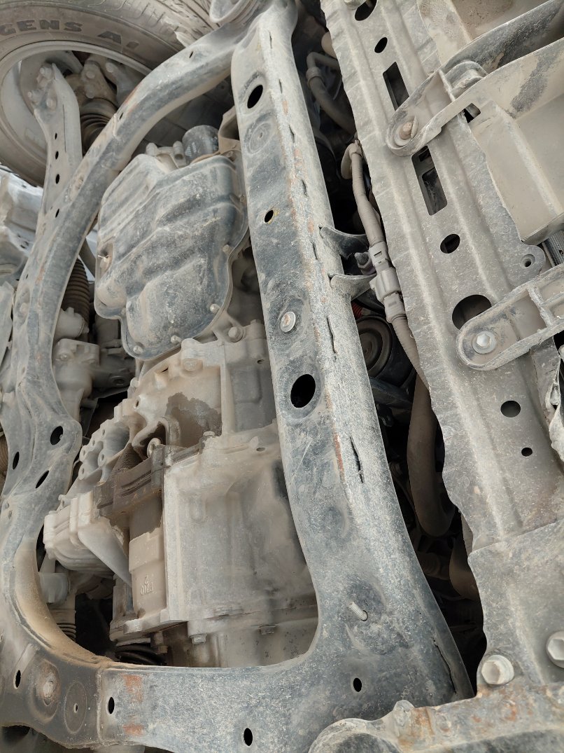 Toyota Camry LE HEV 2019 image