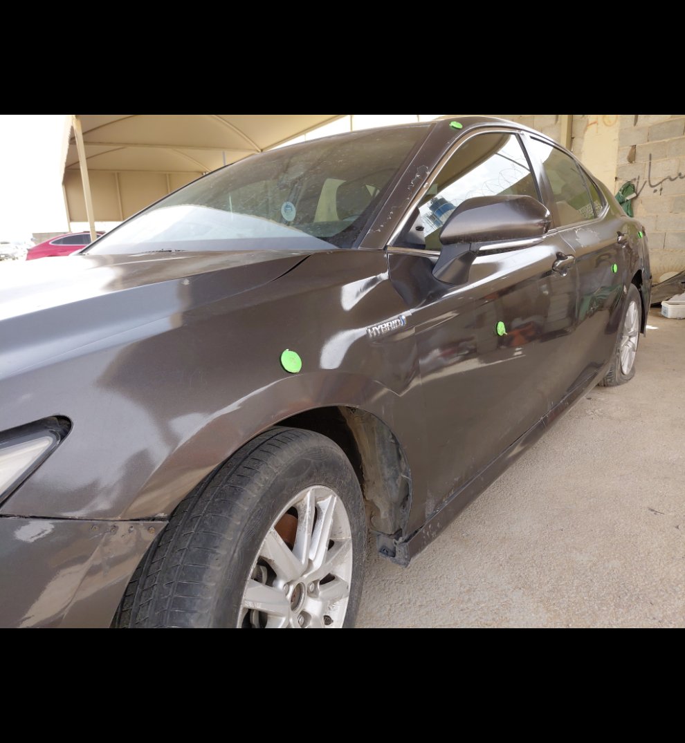 Toyota Camry LE HEV 2019 image