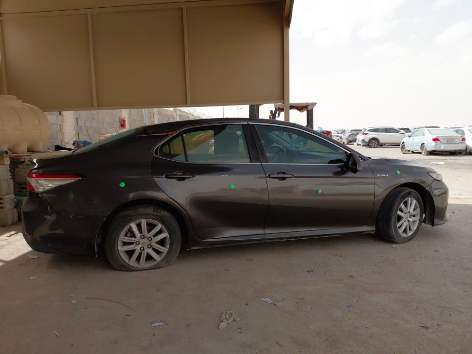 Toyota Camry LE HEV 2019 image