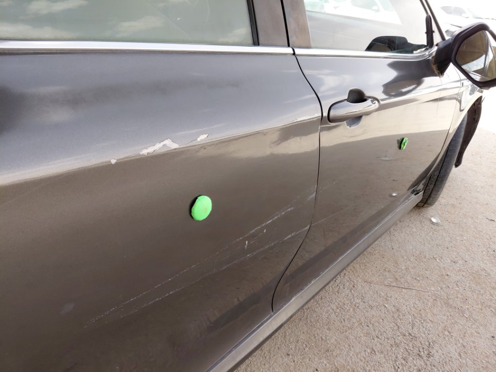 Toyota Camry LE HEV 2019 image