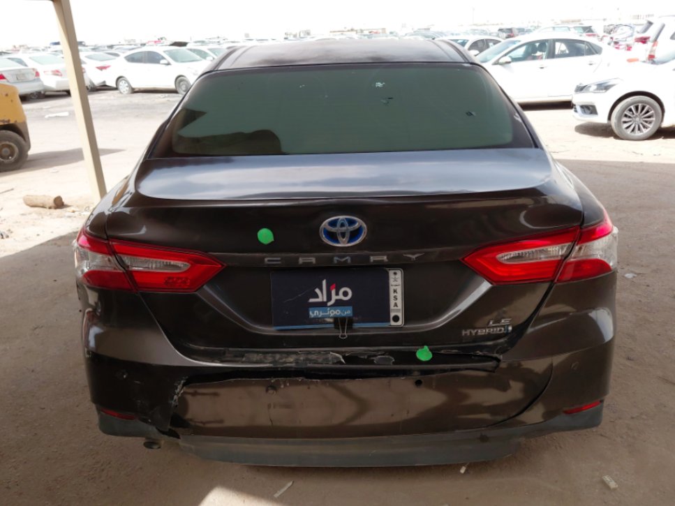 Toyota Camry LE HEV 2019 image