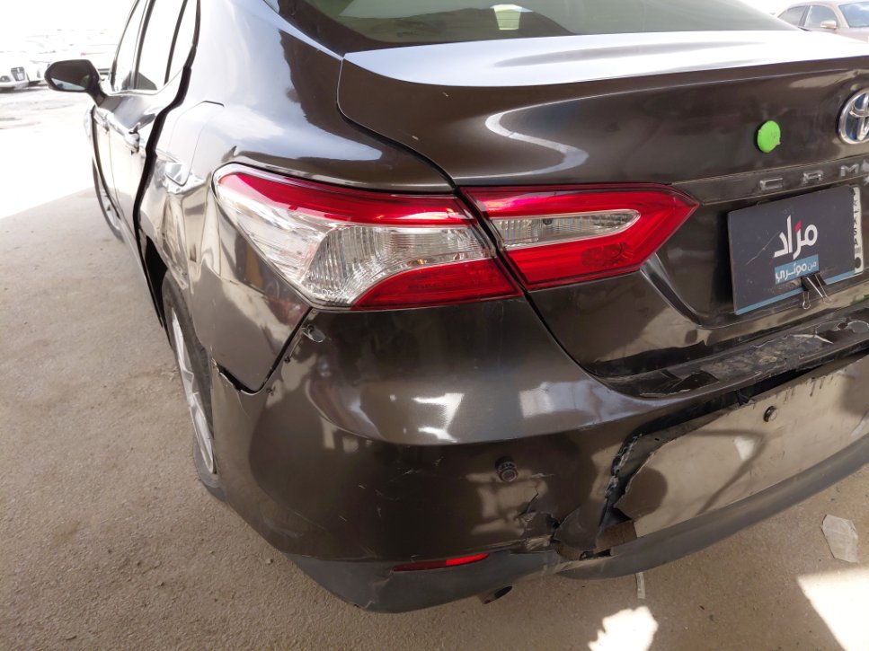 Toyota Camry LE HEV 2019 image