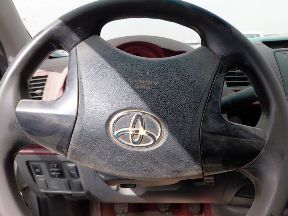 Toyota Hilux  2014 image