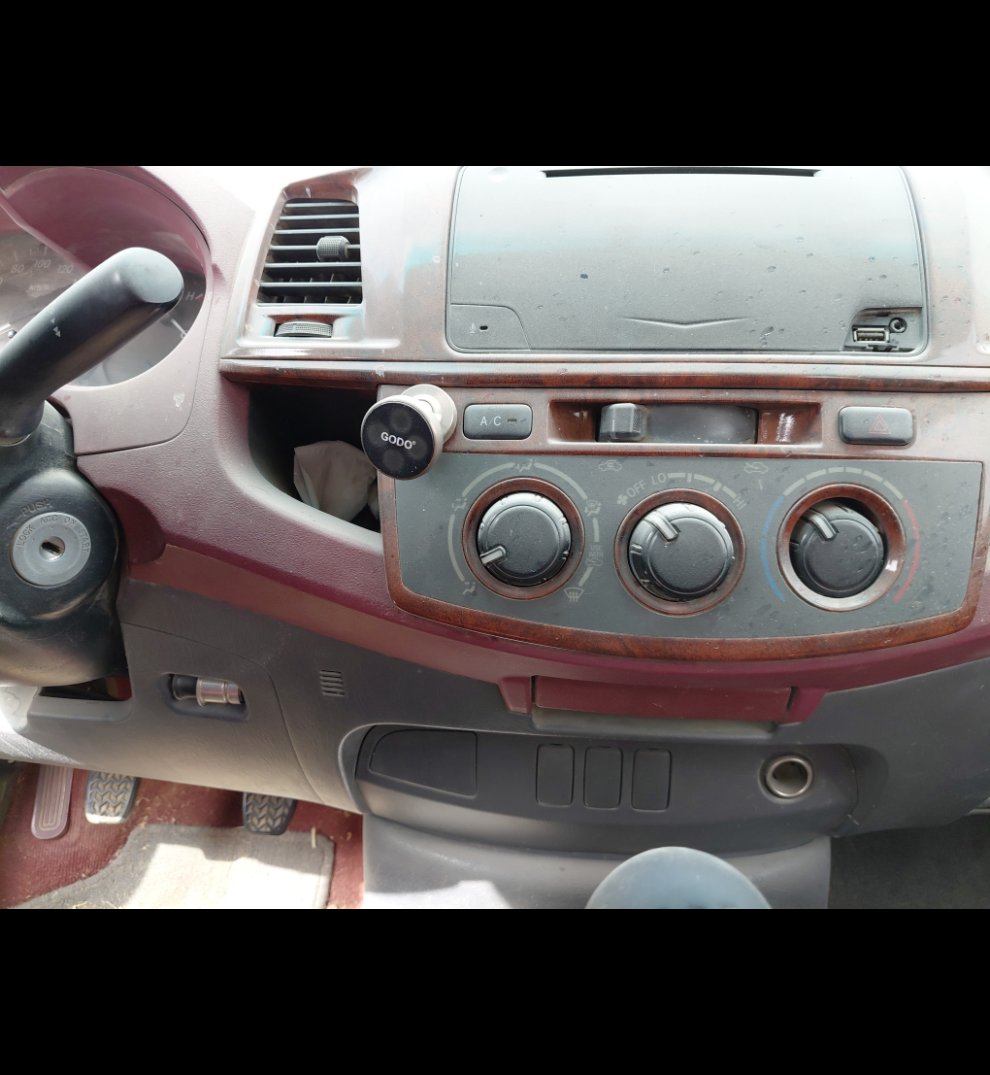 Toyota Hilux  2014 image