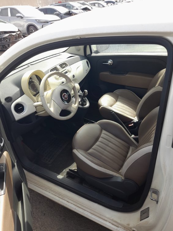 Fiat 500  2015 image